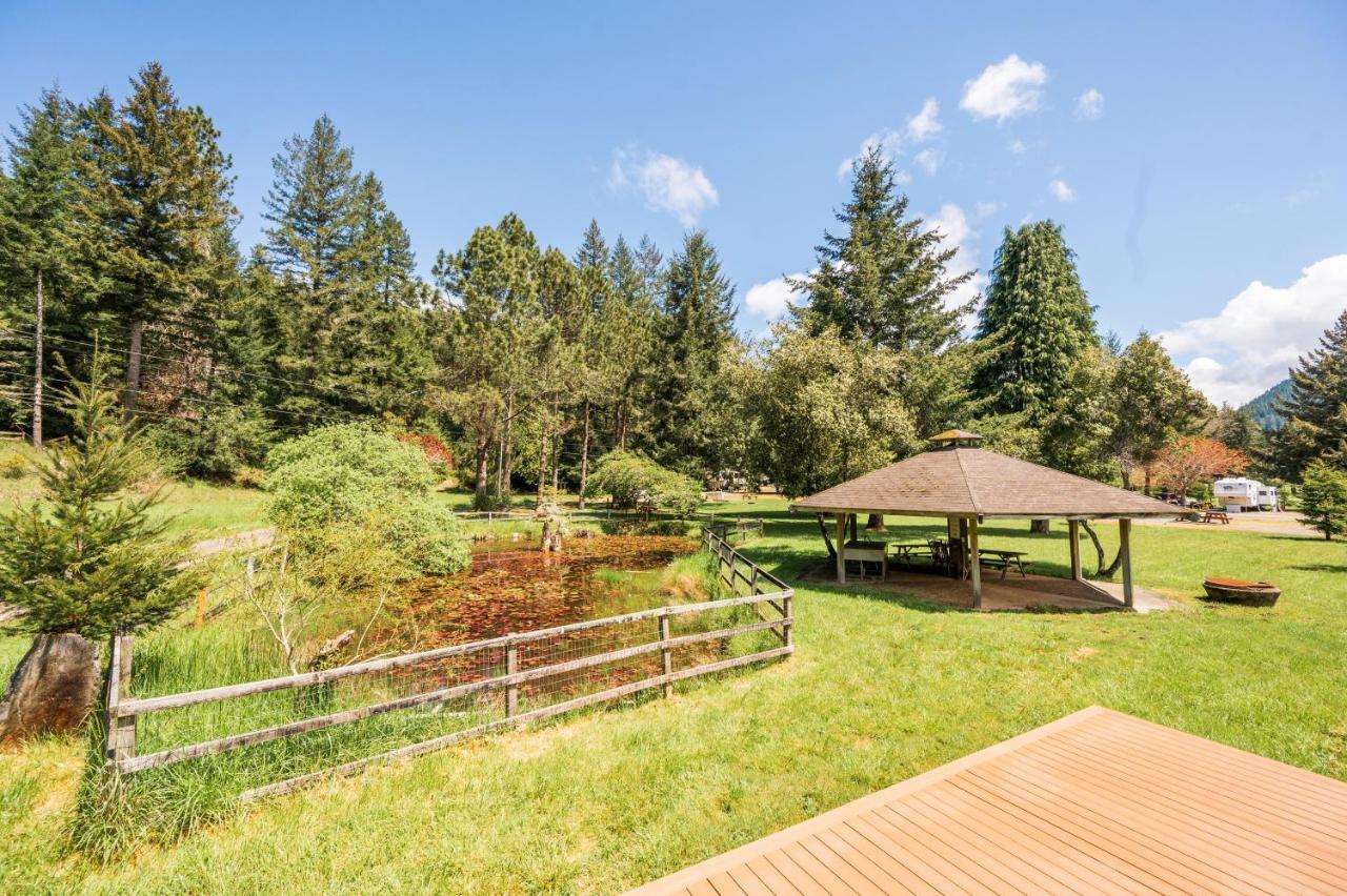Redwood Meadows Rv Resort Crescent City Eksteriør billede